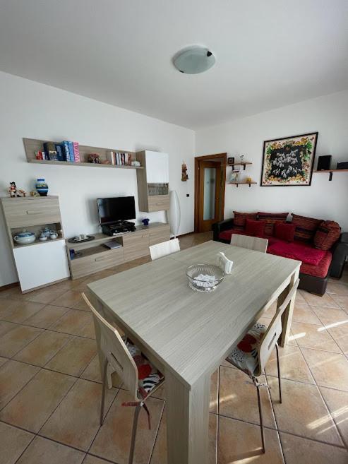 La Casa Di Lory Apartment Brunate Exterior photo